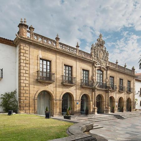 Eurostars Hotel De La Reconquista Oviedo Luaran gambar The University of Seville
