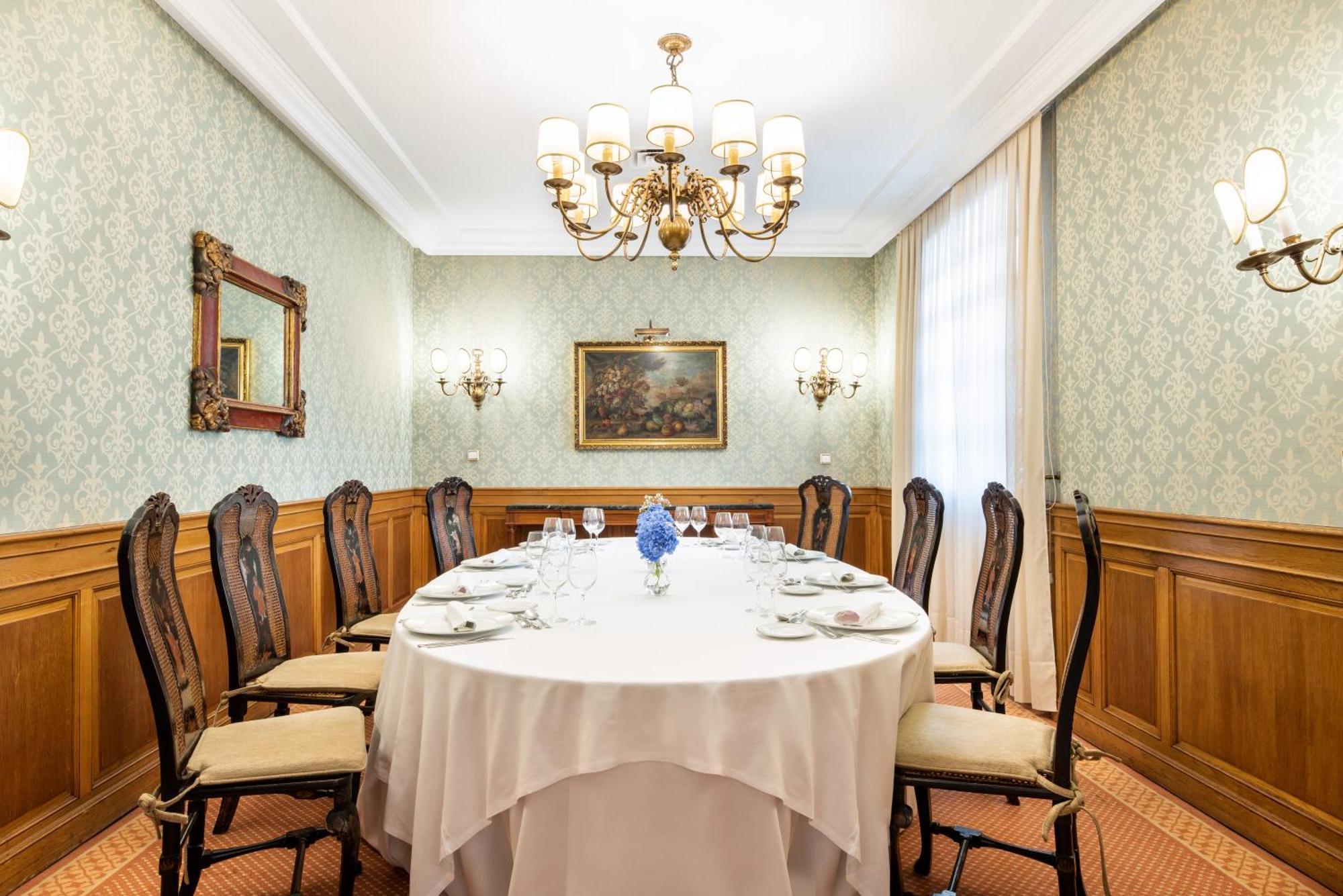 Eurostars Hotel De La Reconquista Oviedo Luaran gambar The restaurant