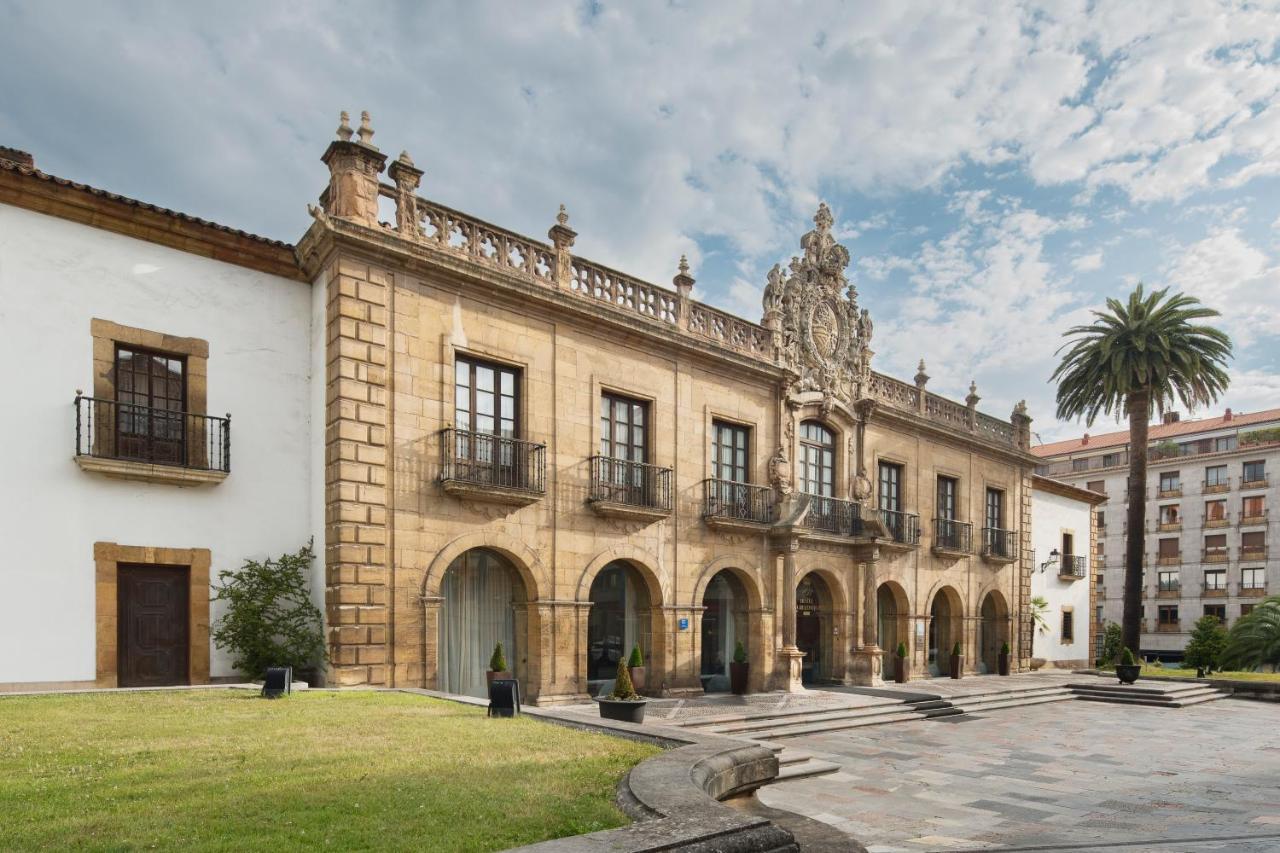 Eurostars Hotel De La Reconquista Oviedo Luaran gambar The University of Seville