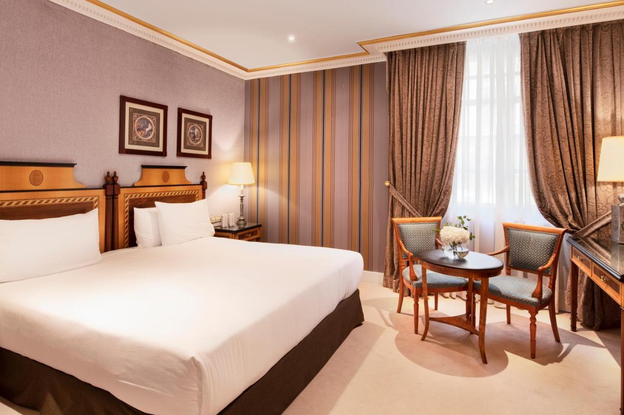 Eurostars Hotel De La Reconquista Oviedo Luaran gambar A room at the hotel