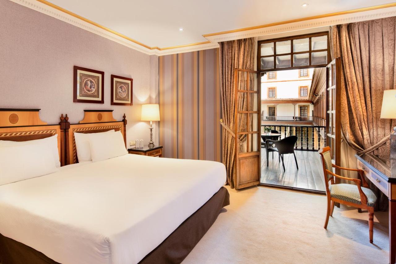 Eurostars Hotel De La Reconquista Oviedo Luaran gambar A room at the hotel