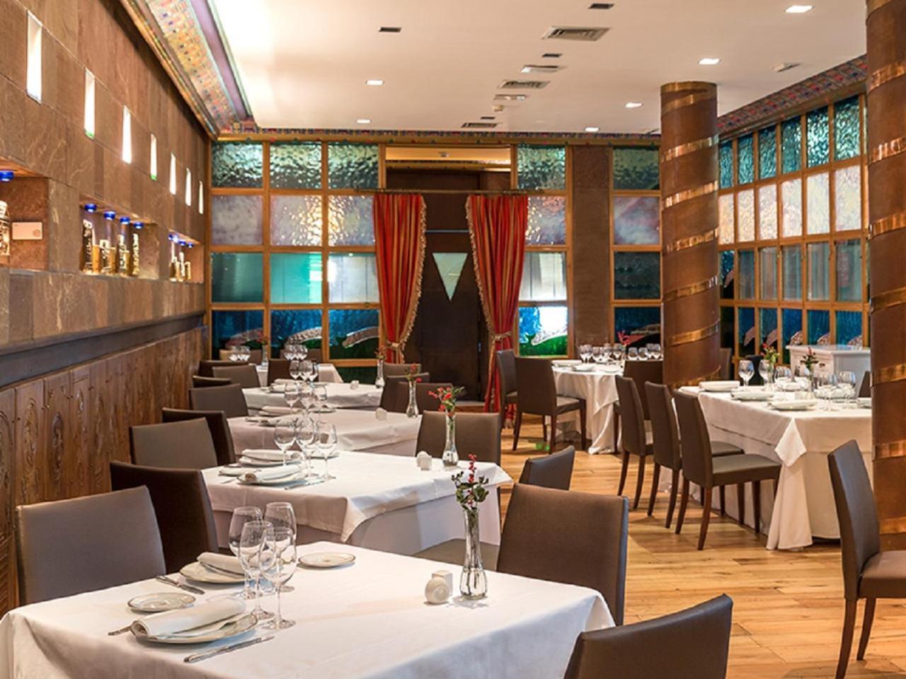 Eurostars Hotel De La Reconquista Oviedo Luaran gambar Restaurant interior